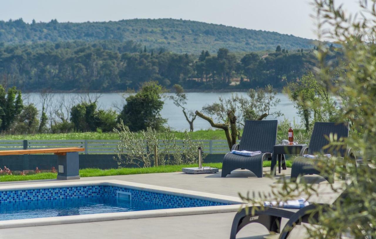 Sea View Apartments With Shared Pool Pomer Quarto foto